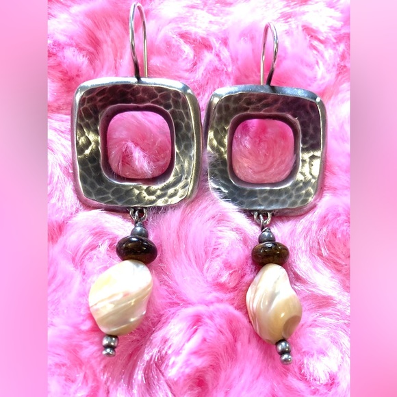 Silpada Jewelry - Silpada Hammered and oxidized Sterling Silver Earrings with Mother of Pearl